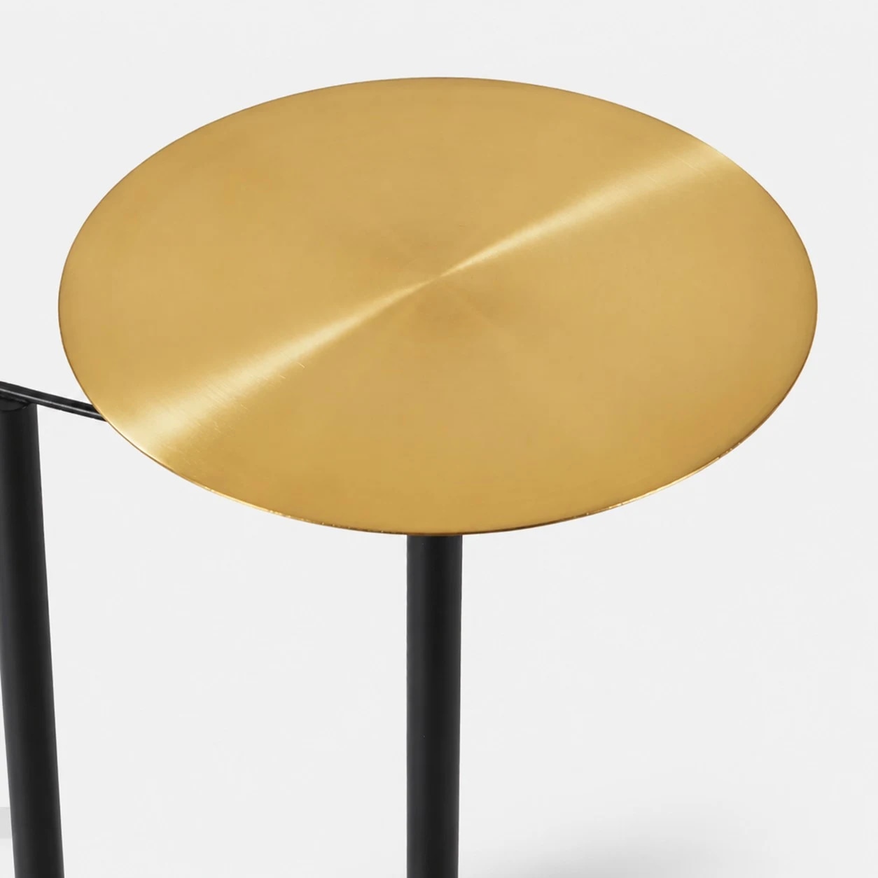 side table surface detail